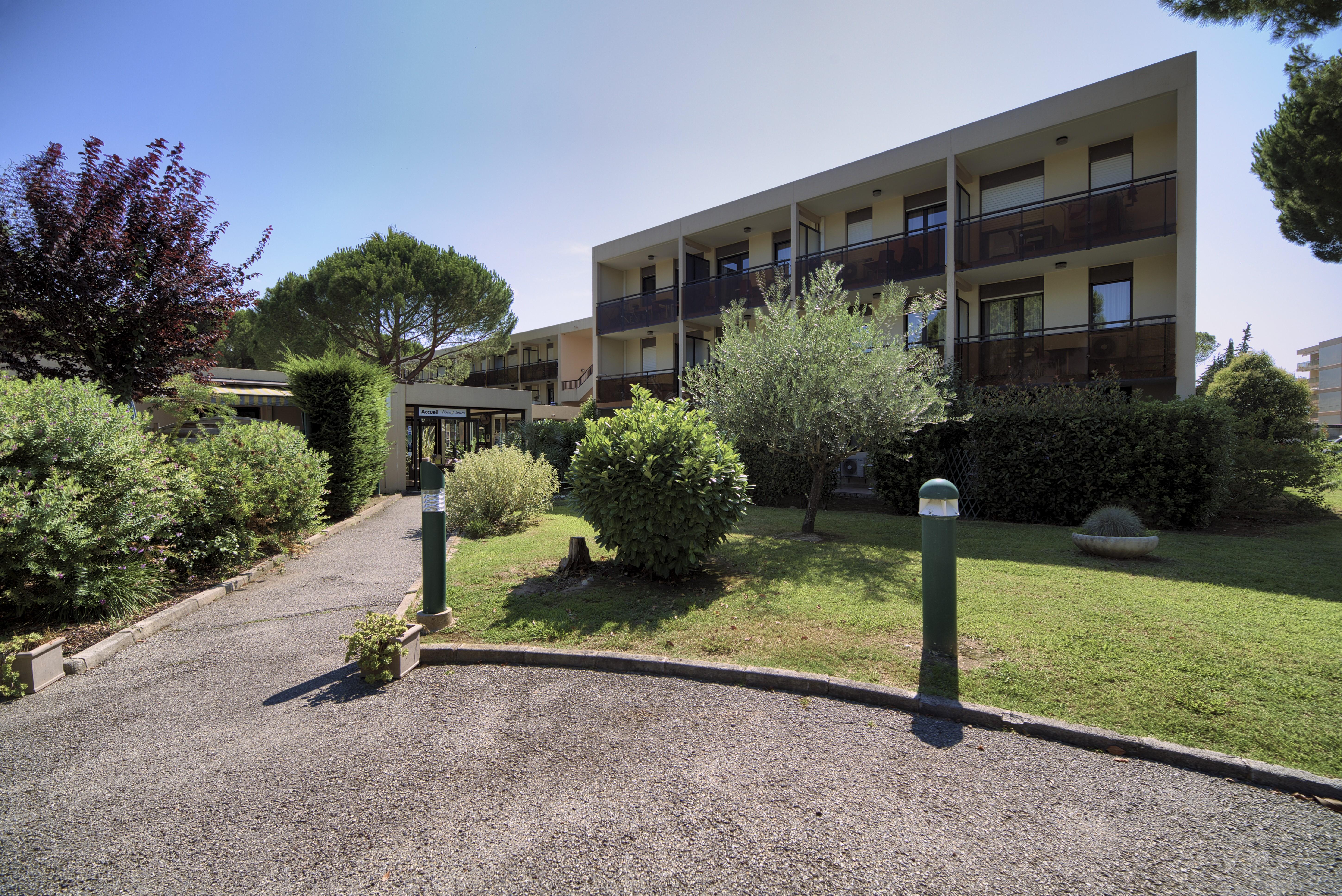 Residence Pierre & Vacances Les Jardins Ombrages Mandelieu Dış mekan fotoğraf