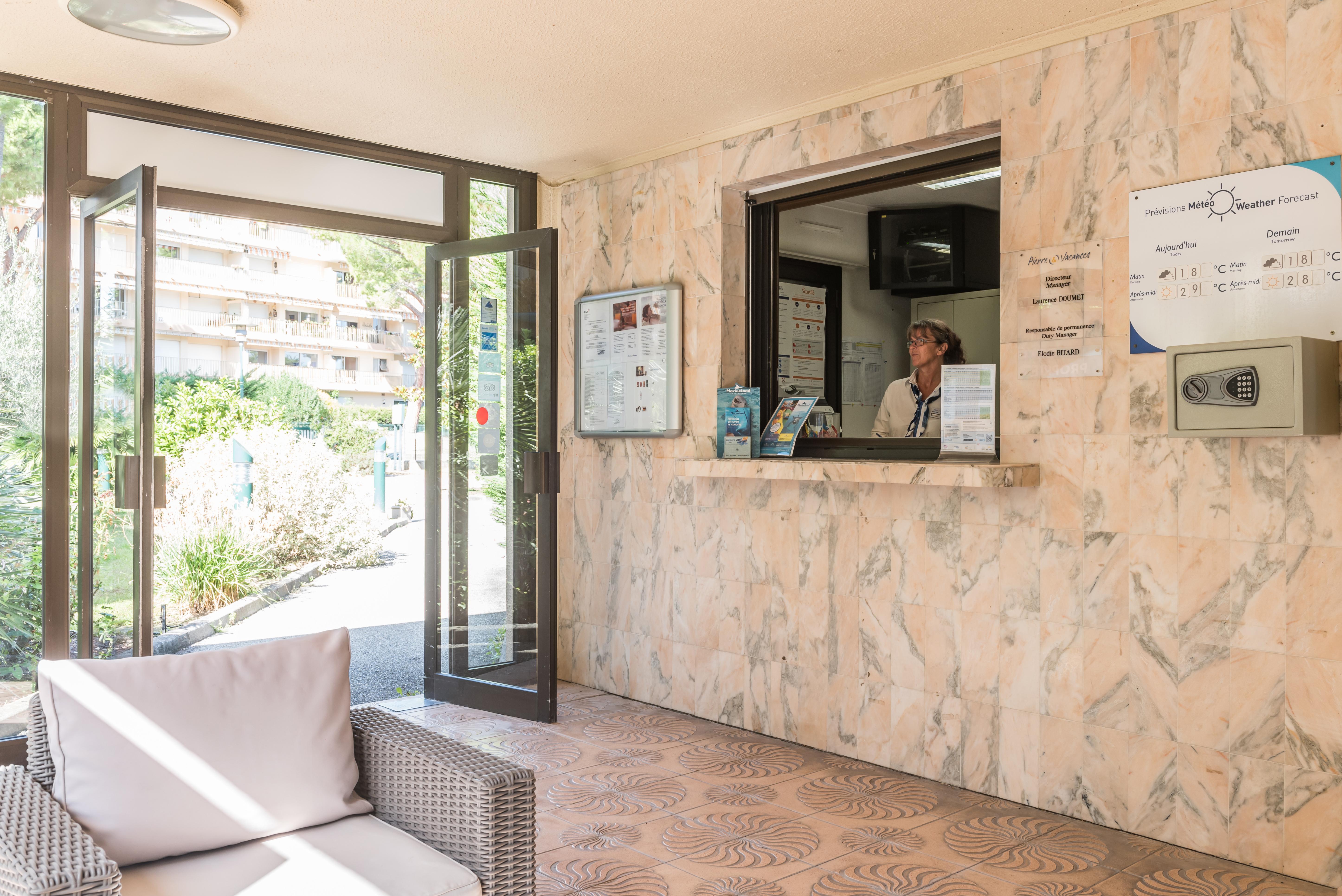 Residence Pierre & Vacances Les Jardins Ombrages Mandelieu Dış mekan fotoğraf